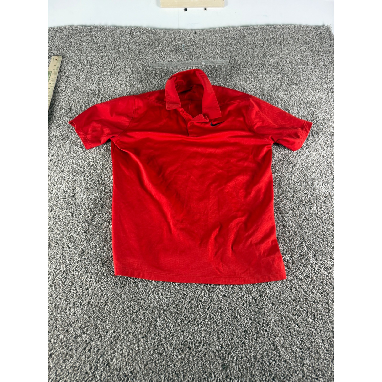 Nike Dri-Fit Mens Red Short Sleeve Golf Polo Shirt Standard Fit Size M